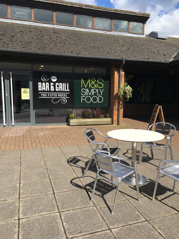 Warrington Motel, J20 M6 Lymm Services エクステリア 写真