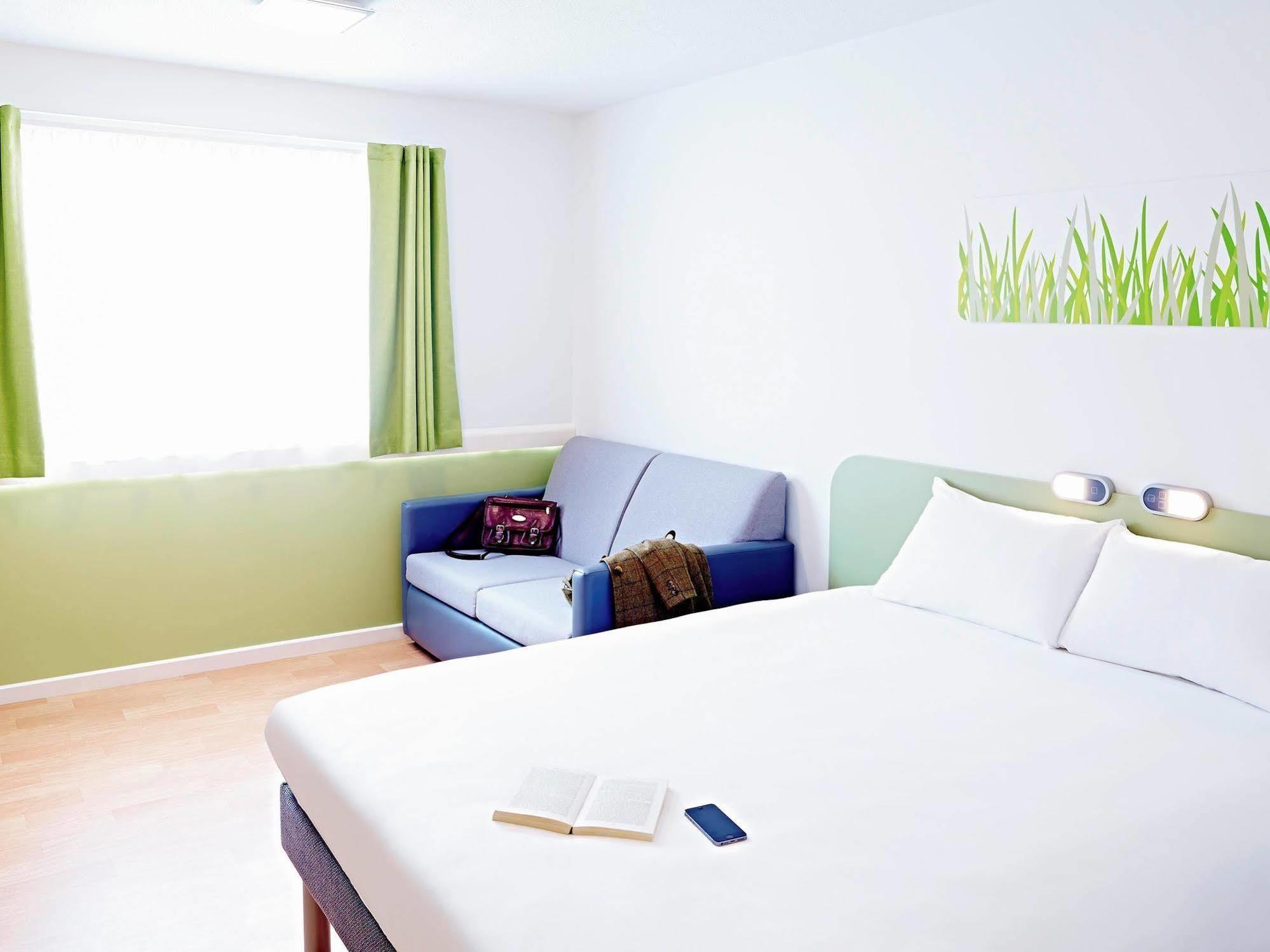 Warrington Motel, J20 M6 Lymm Services エクステリア 写真